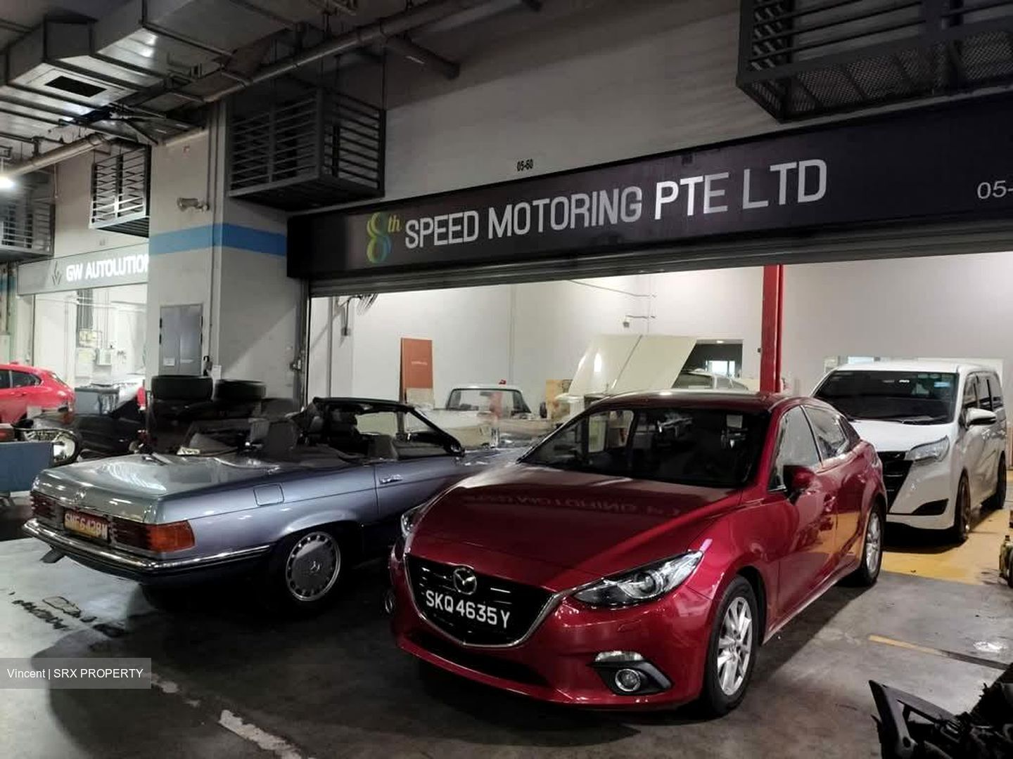 Carros Centre (D25), Factory #591691011